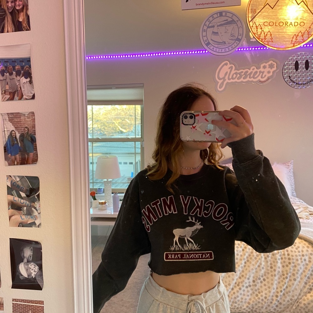 rocky mountain cropped sweatshirt
